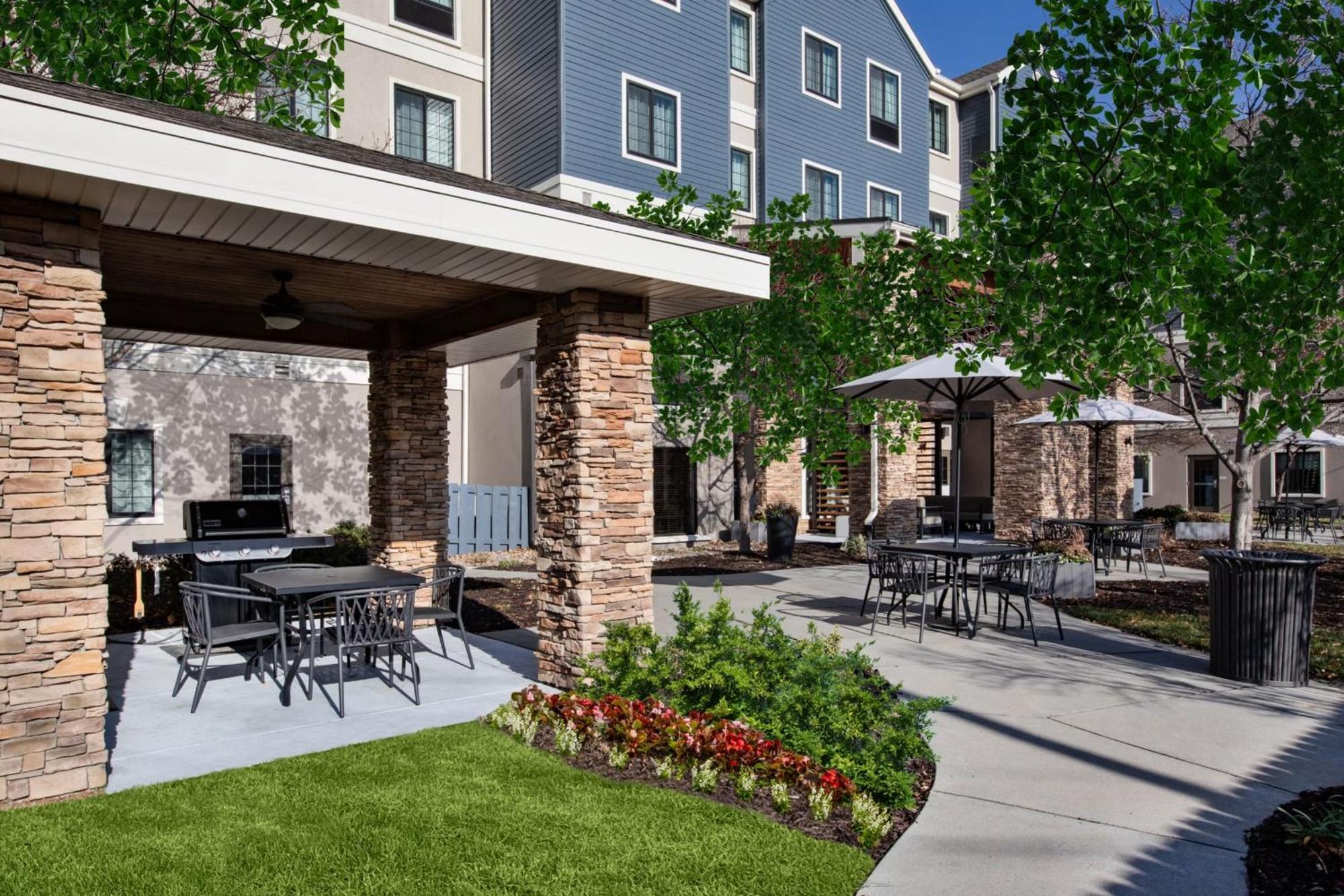 Staybridge Suites Omaha 80Th And Dodge By Ihg Ngoại thất bức ảnh