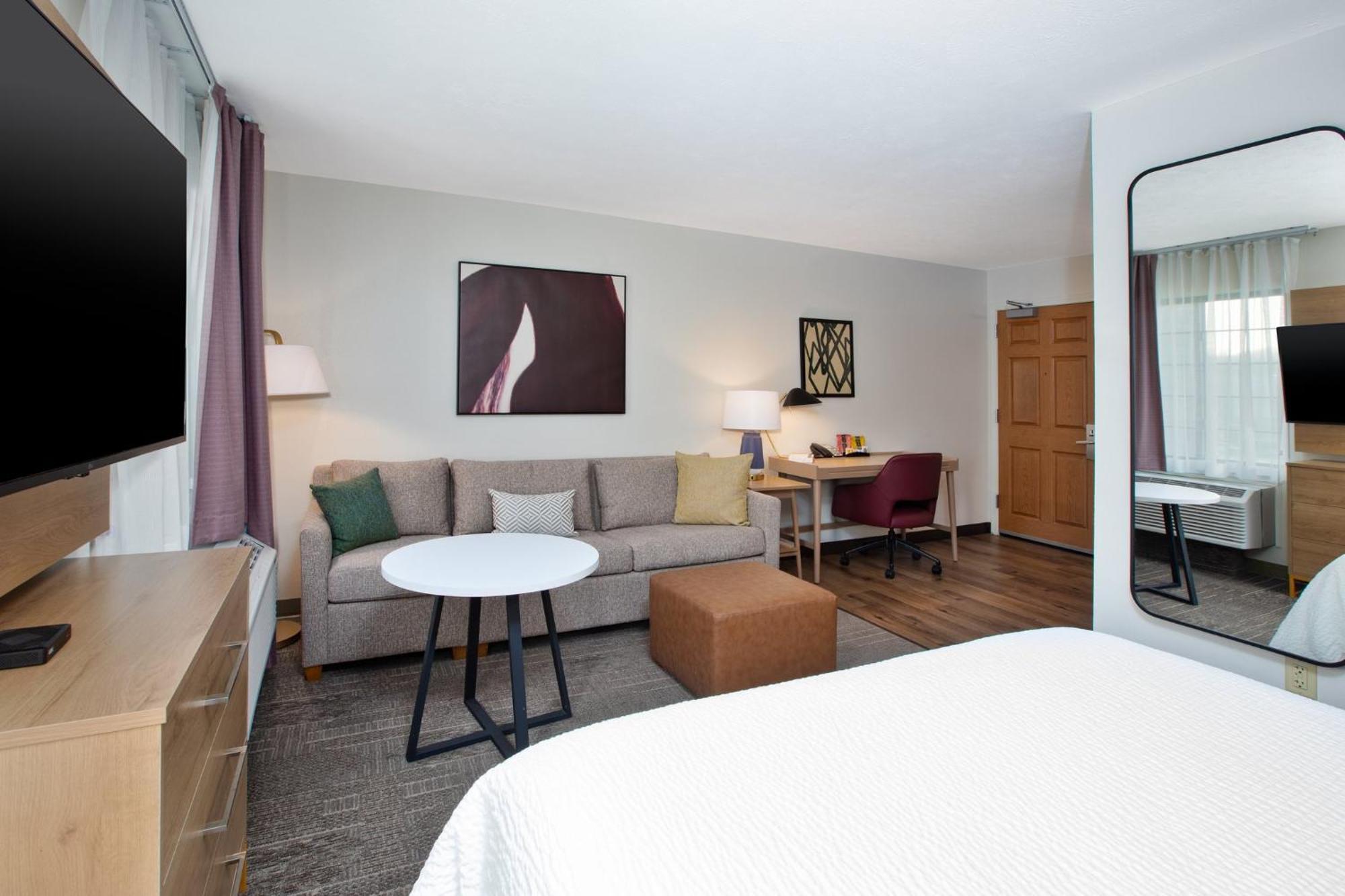 Staybridge Suites Omaha 80Th And Dodge By Ihg Ngoại thất bức ảnh