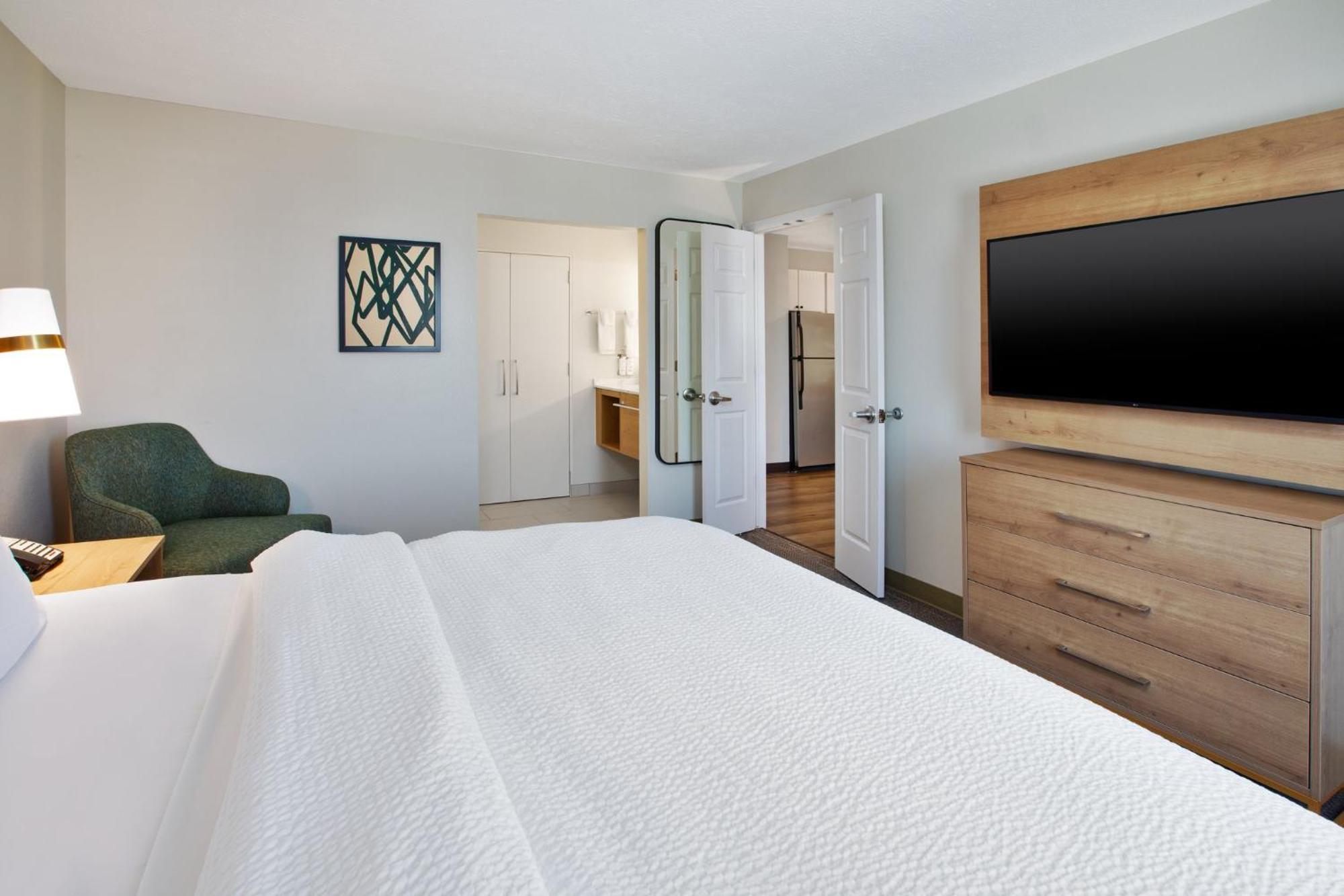 Staybridge Suites Omaha 80Th And Dodge By Ihg Ngoại thất bức ảnh