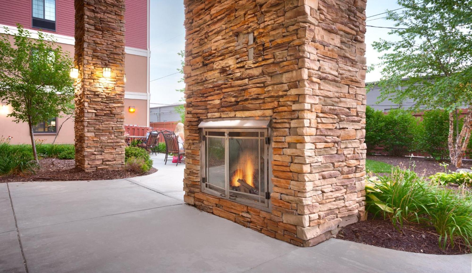 Staybridge Suites Omaha 80Th And Dodge By Ihg Ngoại thất bức ảnh