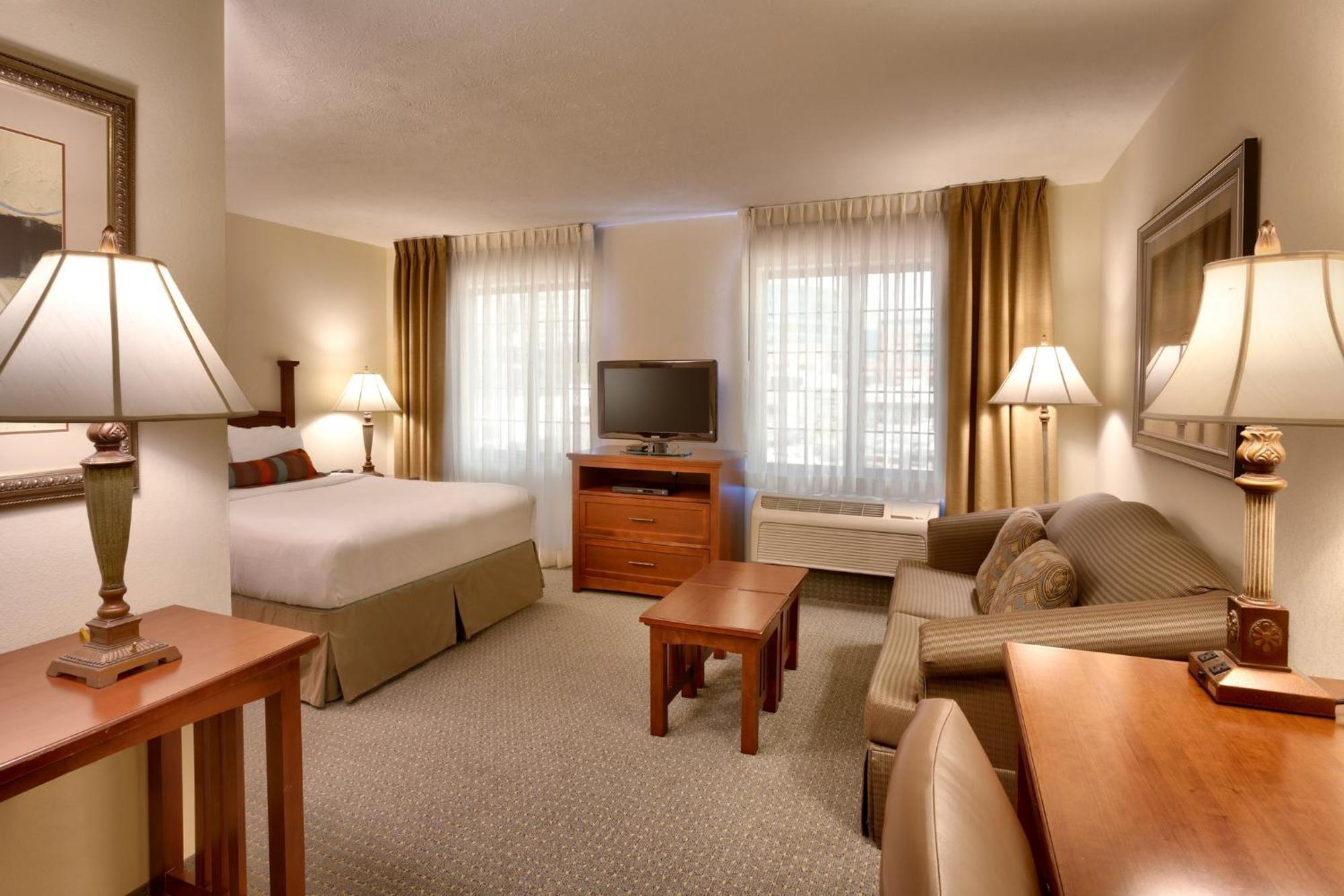 Staybridge Suites Omaha 80Th And Dodge By Ihg Ngoại thất bức ảnh