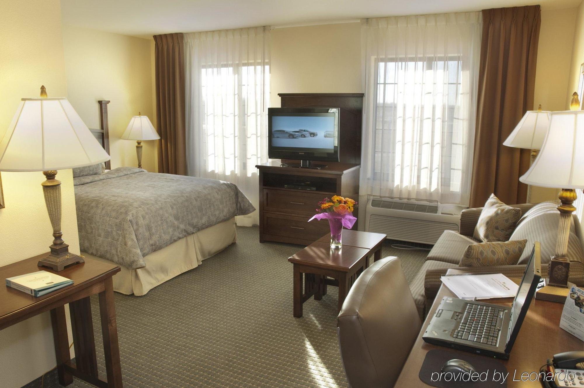 Staybridge Suites Omaha 80Th And Dodge, An Ihg Hotel Phòng bức ảnh